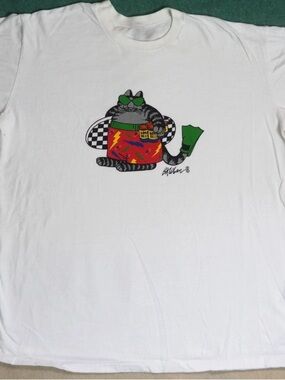 Gildan White B Klibab Cat Graphic T-shirt